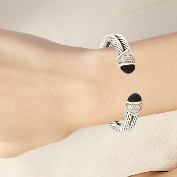 DAVID YURMAN STERLING SILVER & 18K YG ONYX & DIAMOND CAPRI CUFF BRACELET - Picture 10 of 10